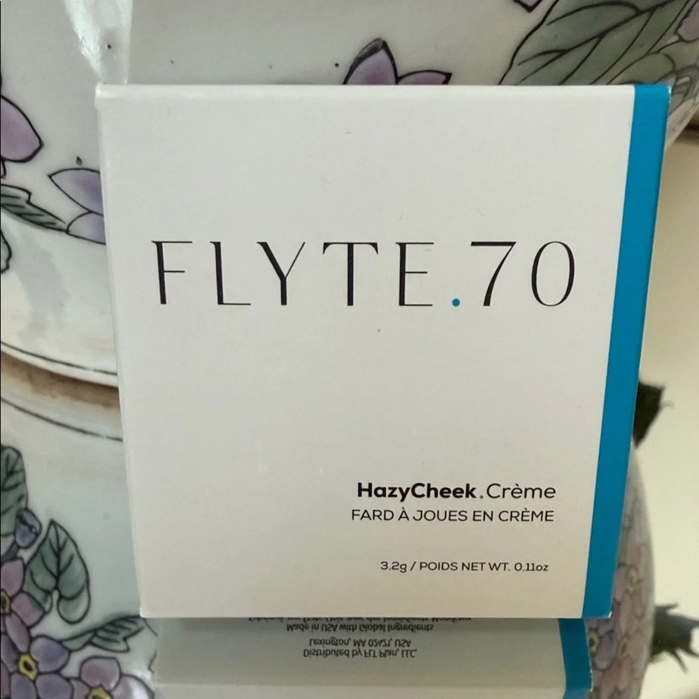 FLYTE.70 Look of Love Hazy Cheek Crème New